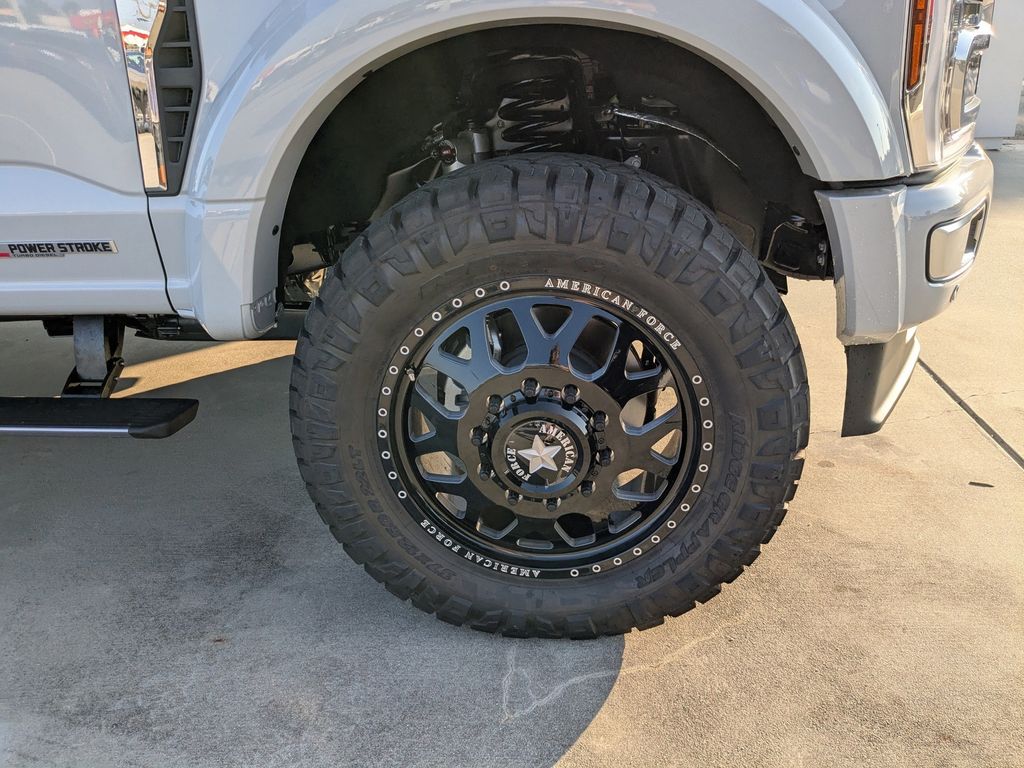 2025 Ford F-450 Super Duty Platinum