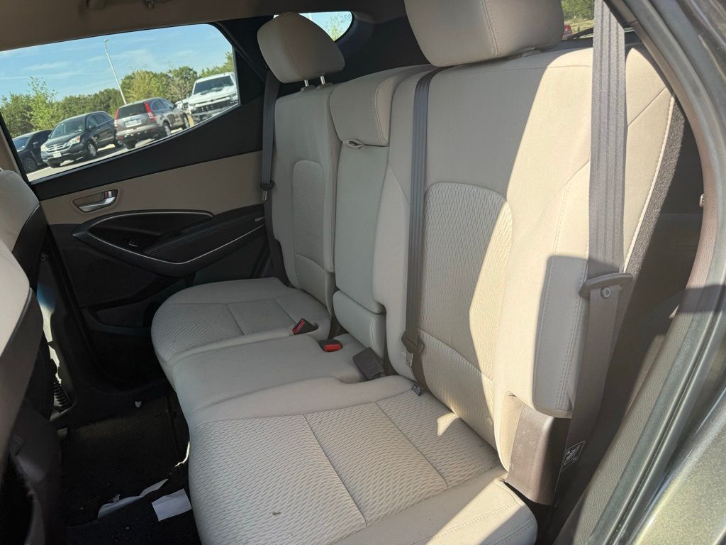 Thumbnail: 2014 Hyundai Santa Fe - 11