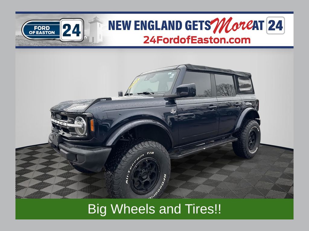 Blue Metallic 2021 Ford Bronco Outer Banks 4-Door 4WD SUV / Crossover Four-Wheel Drive Automatic