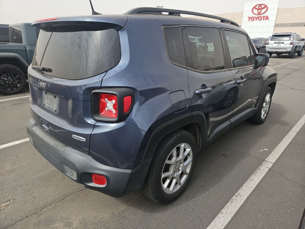 Used 2020 Blue Jeep Latitude image 3