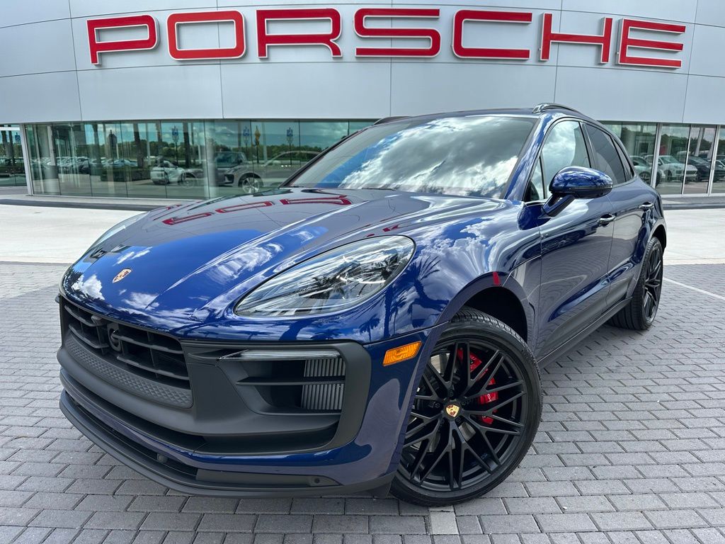 Thumbnail: 2025 Porsche Macan - 1