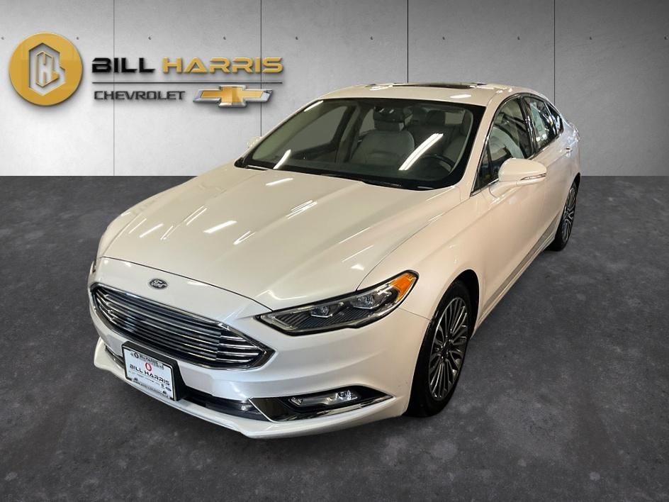 White Platinum Clearcoat Metallic 2017 Ford Fusion Sedan Front-Wheel Drive 6-Speed Automatic