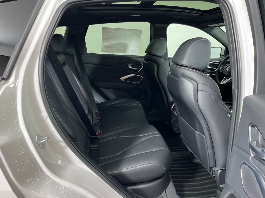 Thumbnail: 2026 Acura RDX - 13