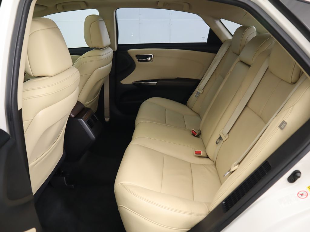 2014 Toyota Avalon XLE 21