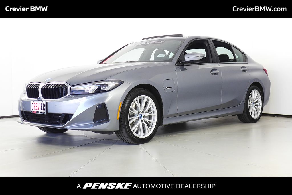 2023 BMW 3 Series 330e Hybrid Plug-in RWD