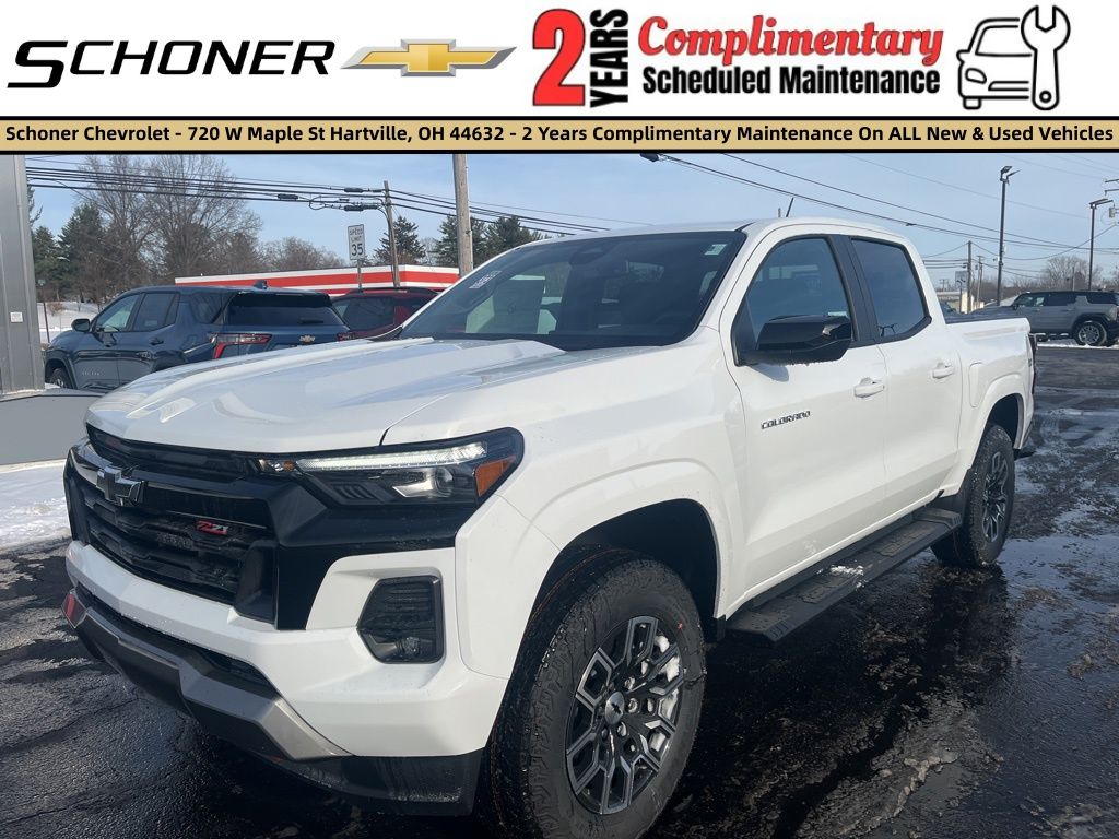 Summit White 2026 Chevrolet Colorado Pickup Truck Four-Wheel Drive 8-Speed Automatic