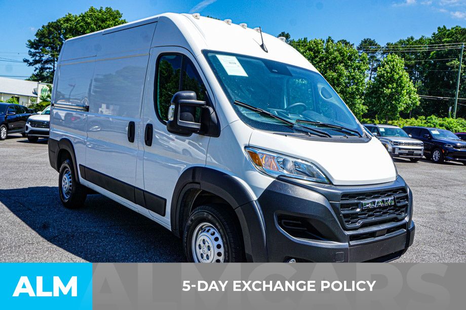Used 2025 White Ram High Roof image 3
