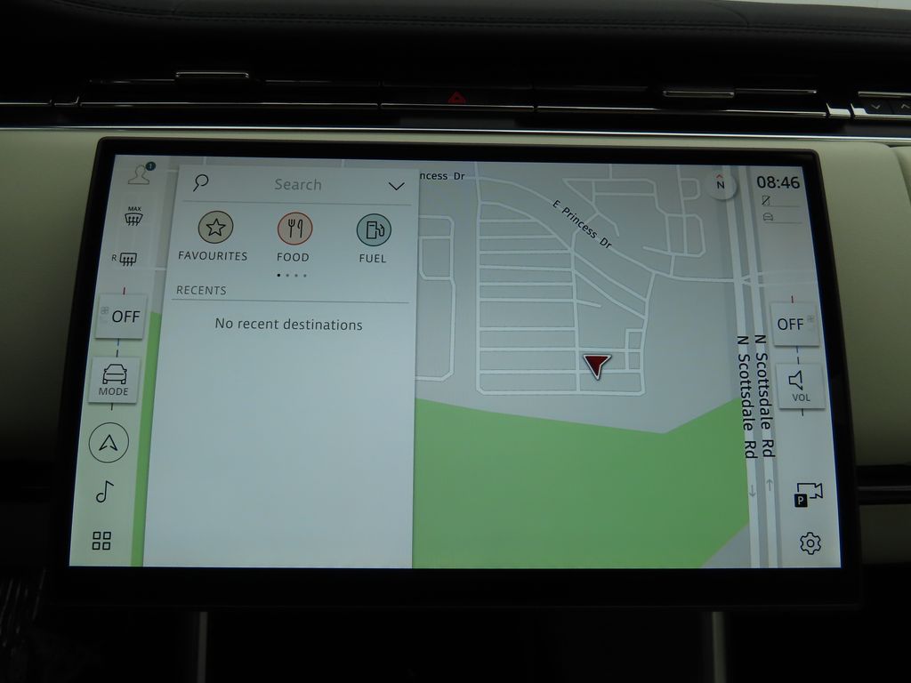 Thumbnail: 2025 Land Rover Range Rover - 15