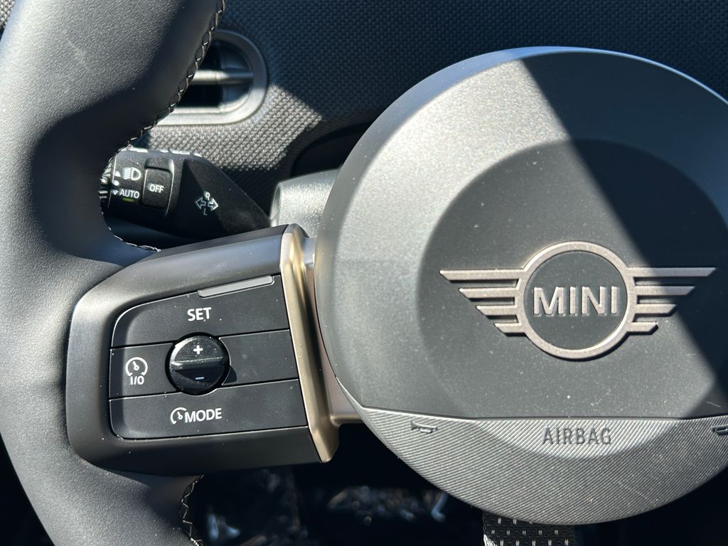 Thumbnail: 2025 MINI Cooper - 19