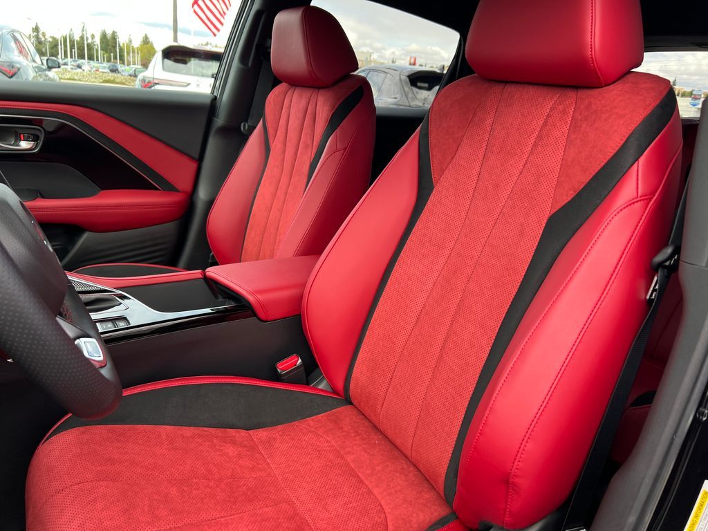 Thumbnail: 2025 Acura ADX - 15