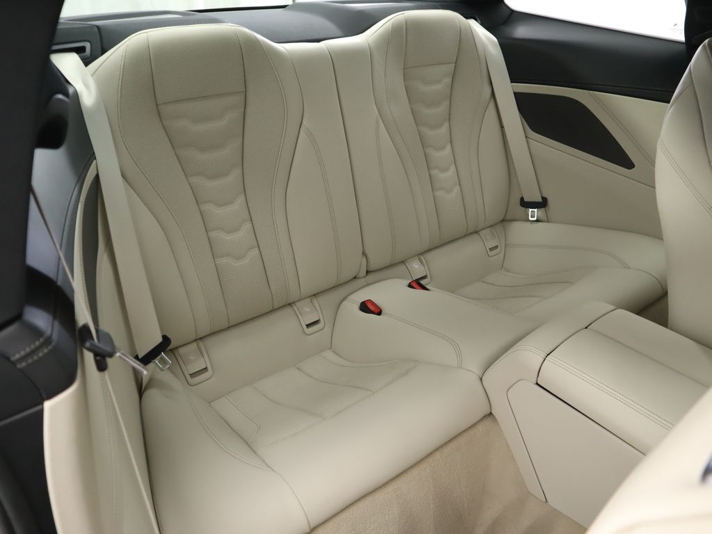 Thumbnail: 2024 BMW 8 Series - 23
