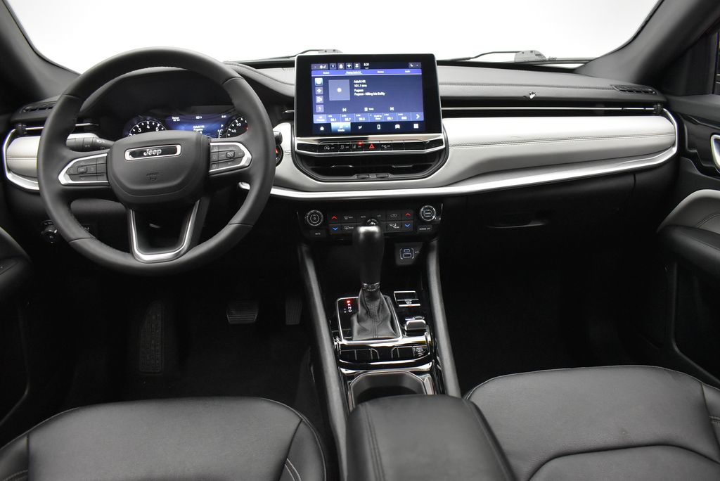 Thumbnail: 2025 Jeep Compass - 25