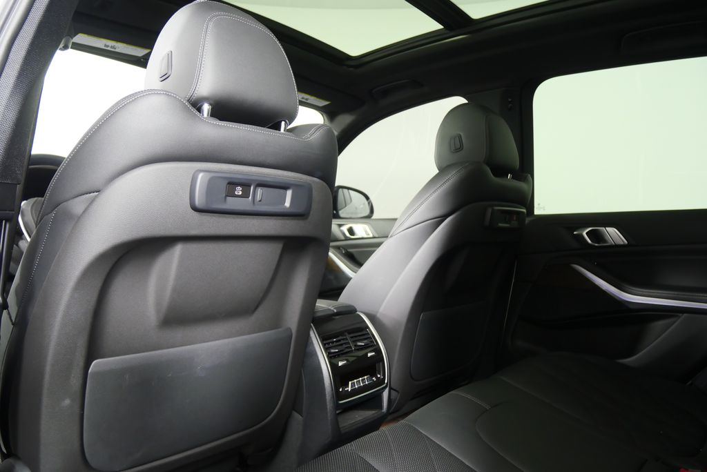 Thumbnail: 2023 BMW X5 - 19