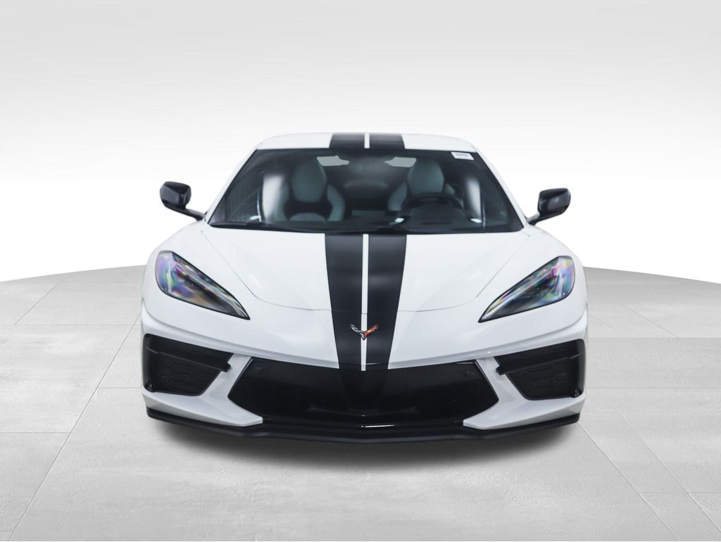 2022 Chevrolet Corvette Stingray 8