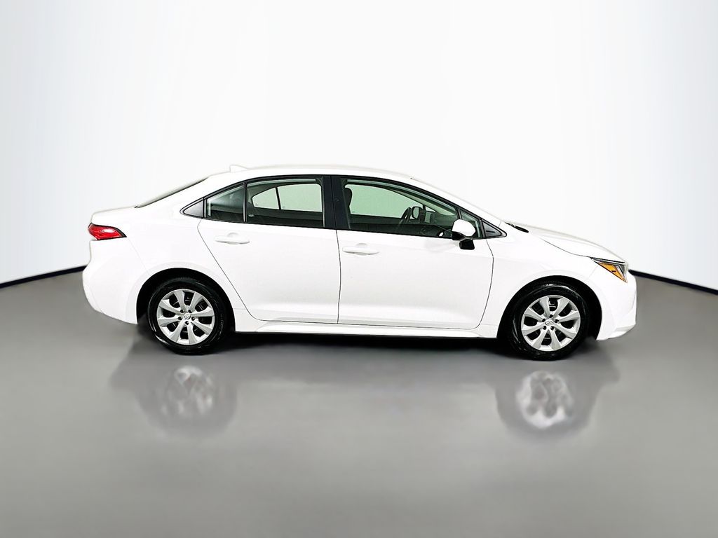 Thumbnail: 2024 Toyota Corolla - 4