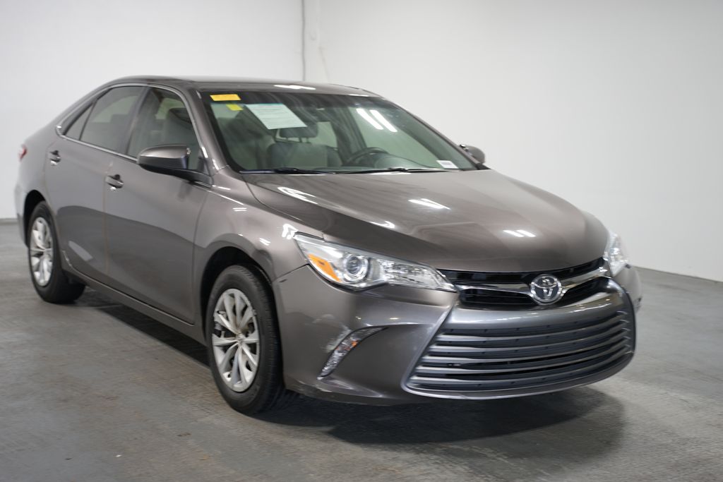 Thumbnail: 2017 Toyota Camry - 3
