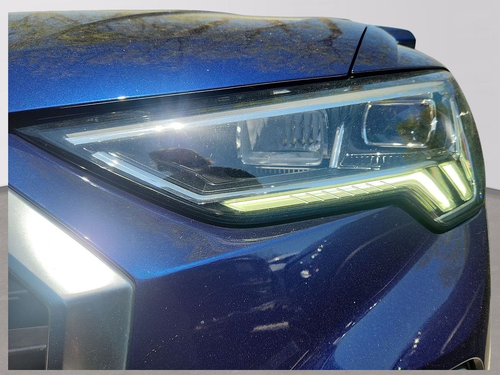 Thumbnail: 2022 Audi Q3 - 7