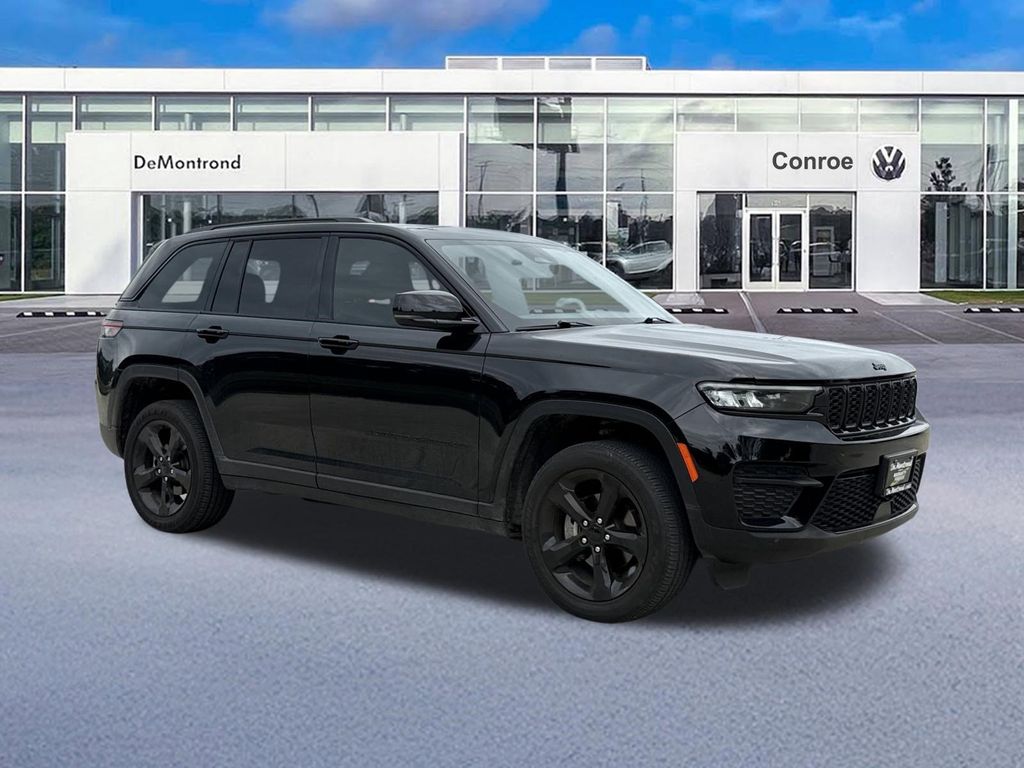 2024 Jeep Grand Cherokee Altitude - 2