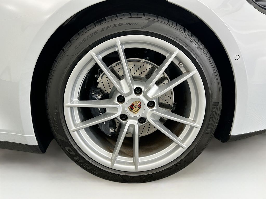 Thumbnail: 2025 Porsche 911 - 30