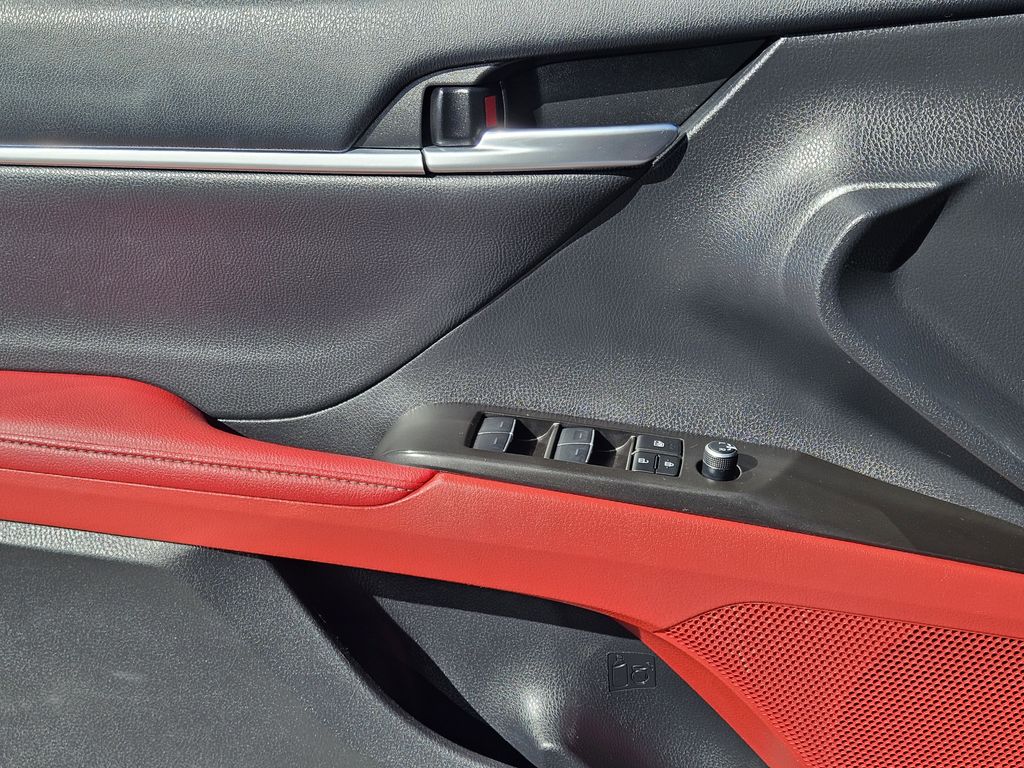 2023 Toyota Camry Hybrid