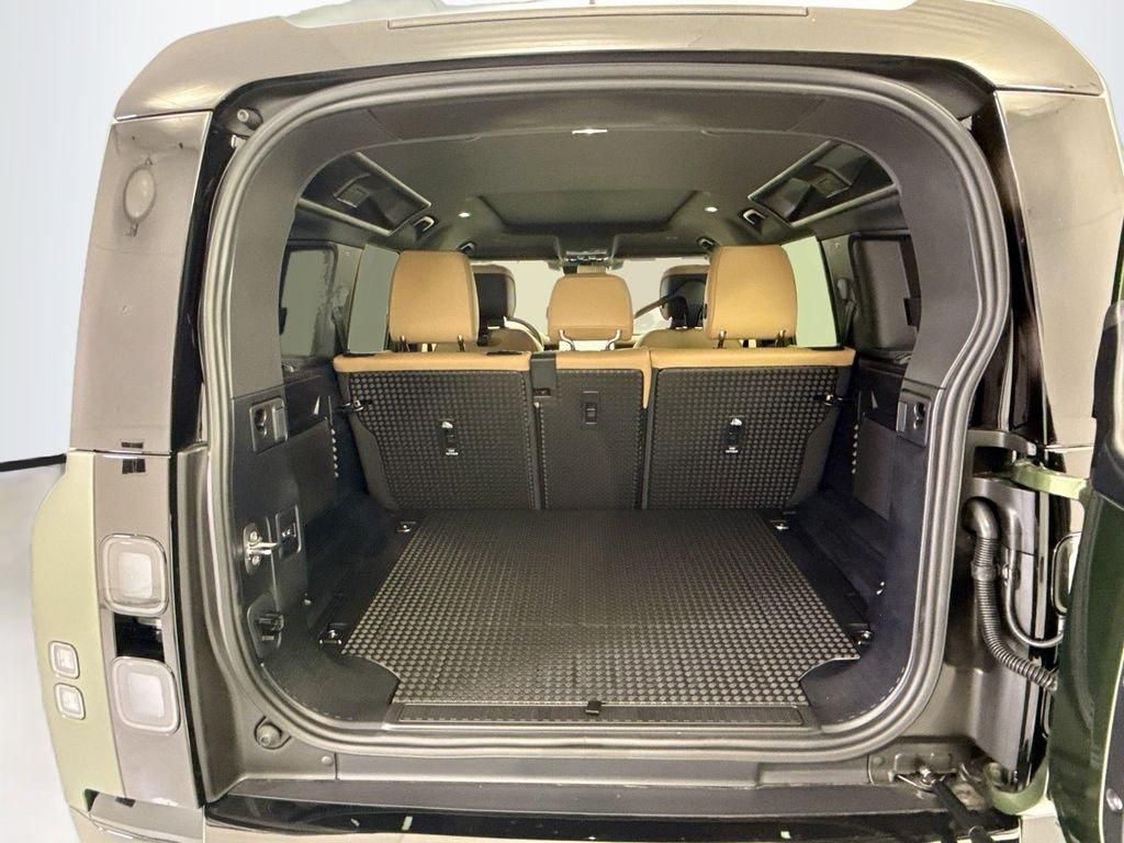 Thumbnail: 2026 Land Rover Defender - 27