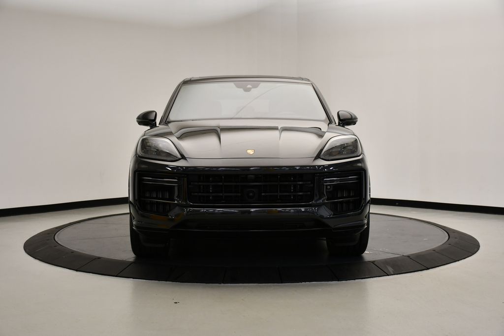 2024 Porsche Cayenne Turbo E-Hybrid 10