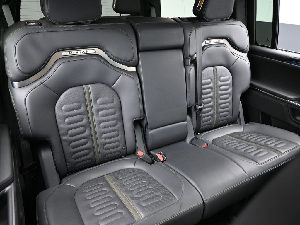 2023 Rivian R1S Adventure