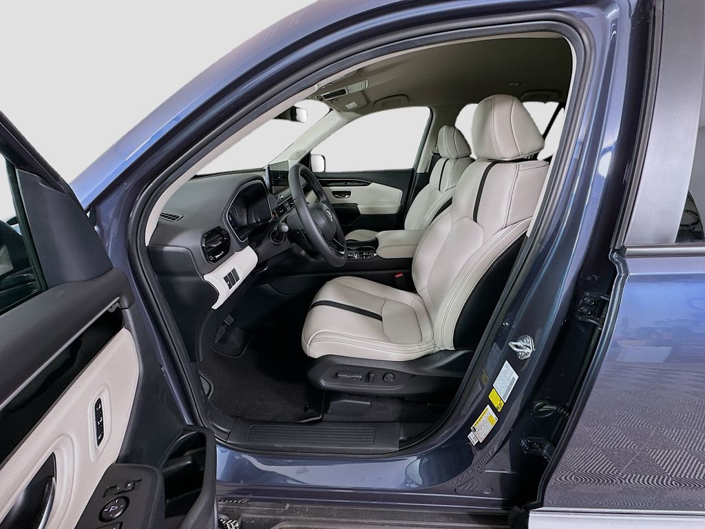 Thumbnail: 2026 Honda Pilot - 16
