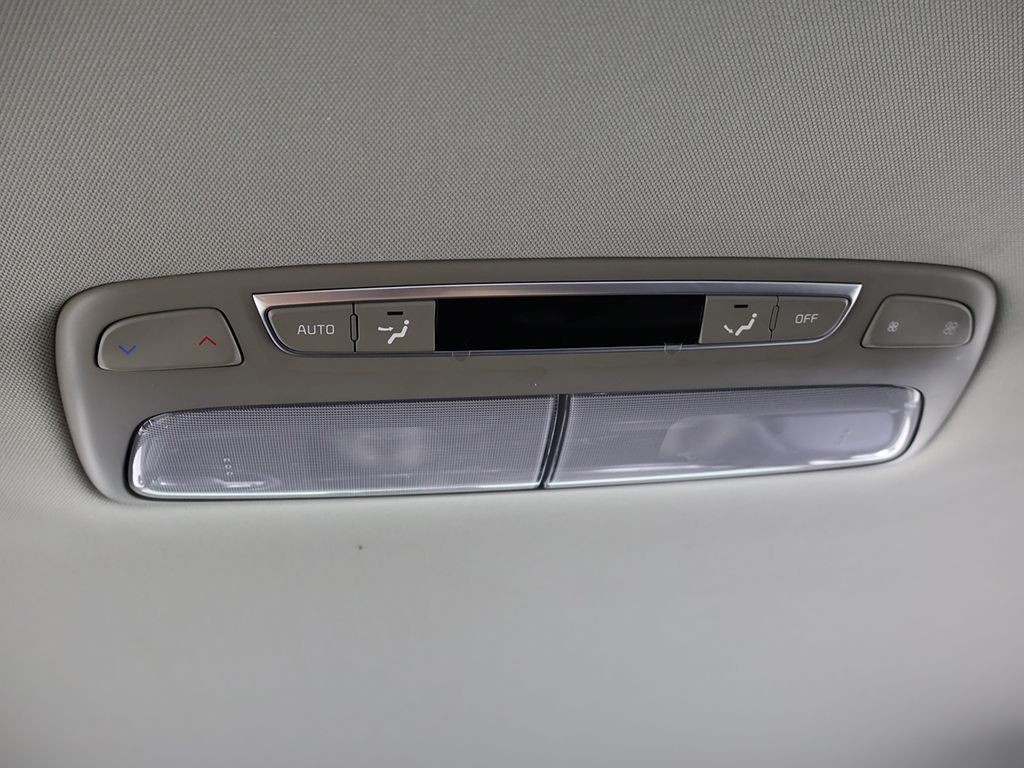 Used 2023 Silver Kia S image 55
