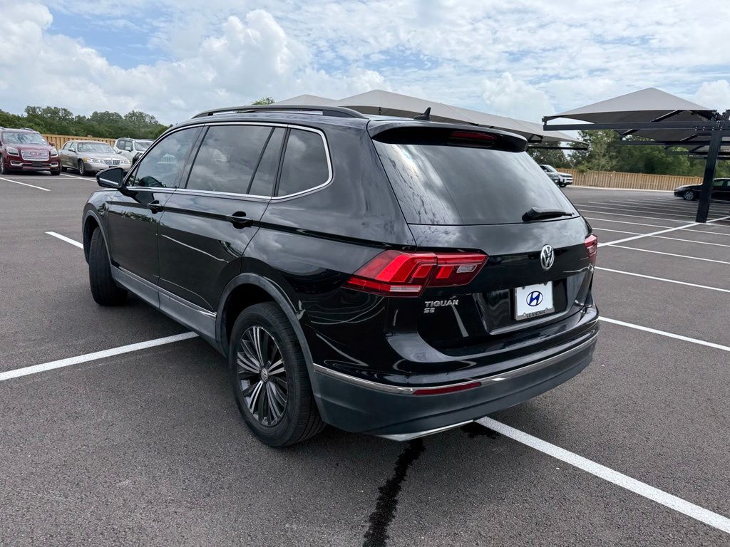 Thumbnail: 2018 Volkswagen Tiguan - 7