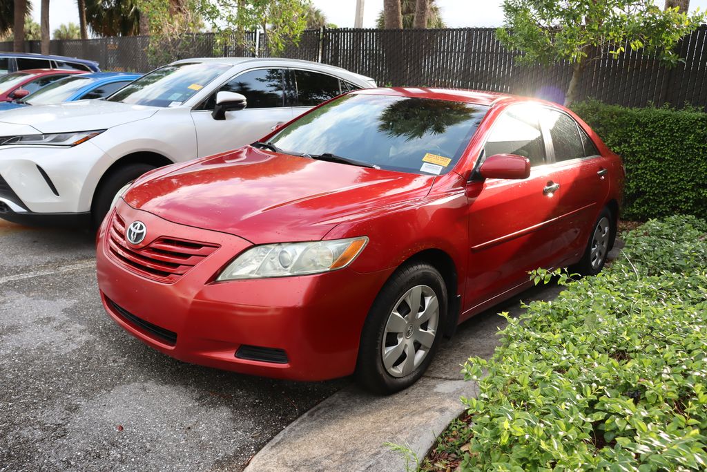 2007 Toyota Camry LE Hero Image