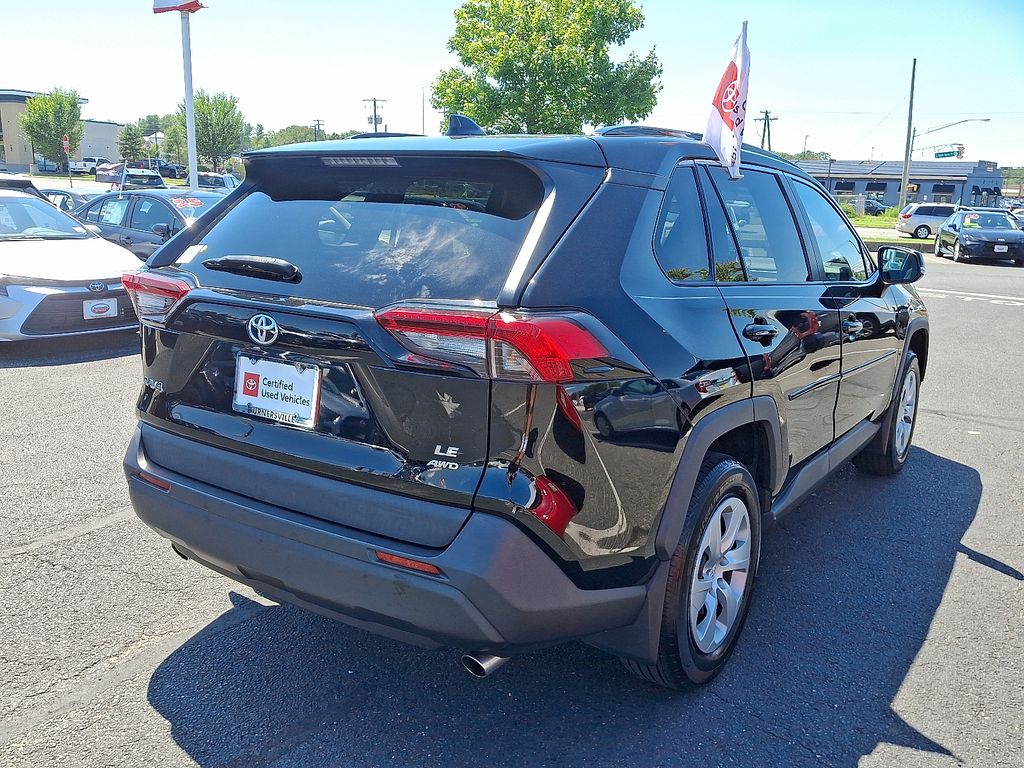 Thumbnail: 2021 Toyota RAV4 - 6