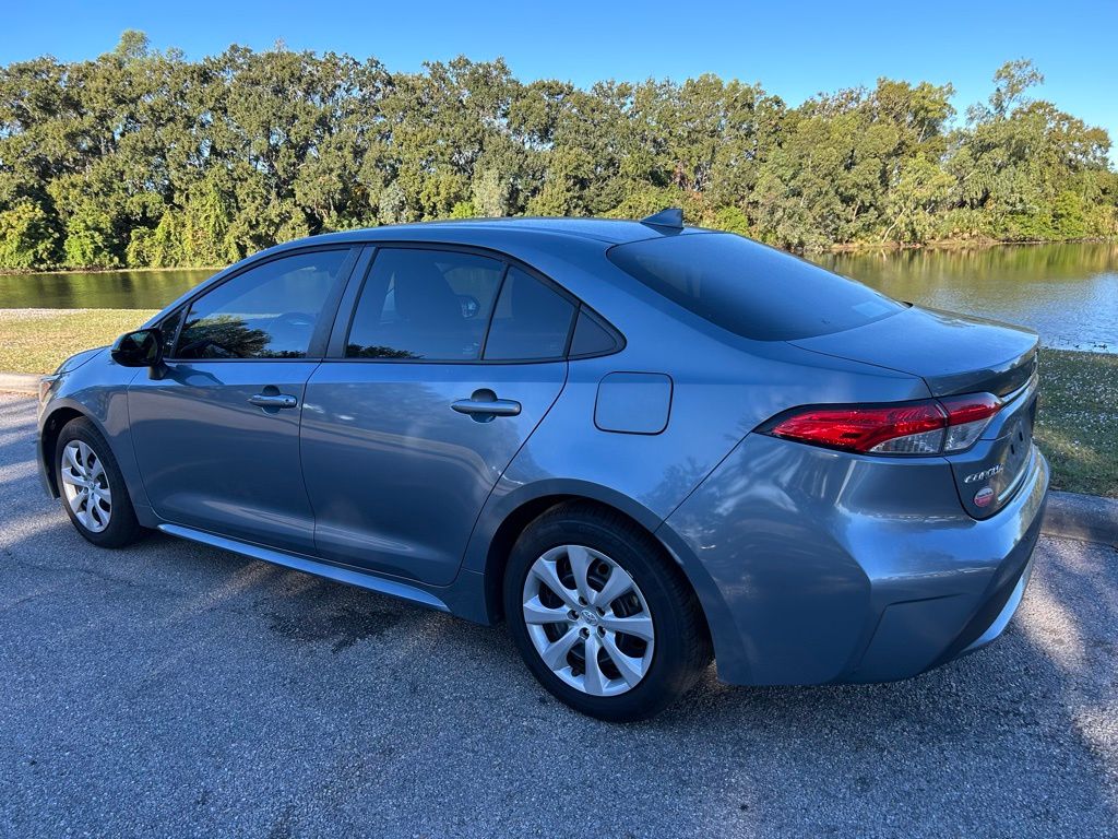 Thumbnail: 2021 Toyota Corolla - 3