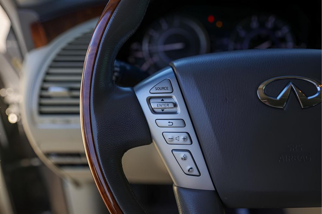 Used Car 2017 Infiniti Qx80  Limited For Sale Under $25,000 In Austin, Texas