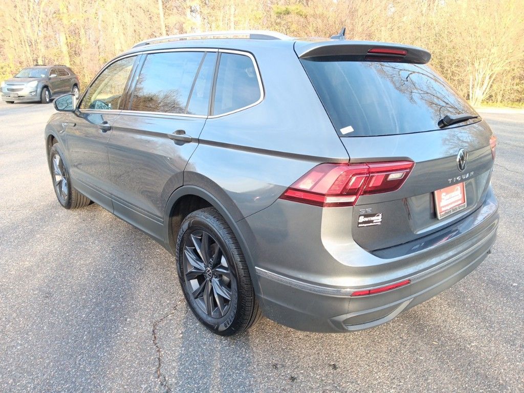 2024 Volkswagen Tiguan 2.0T SE 3