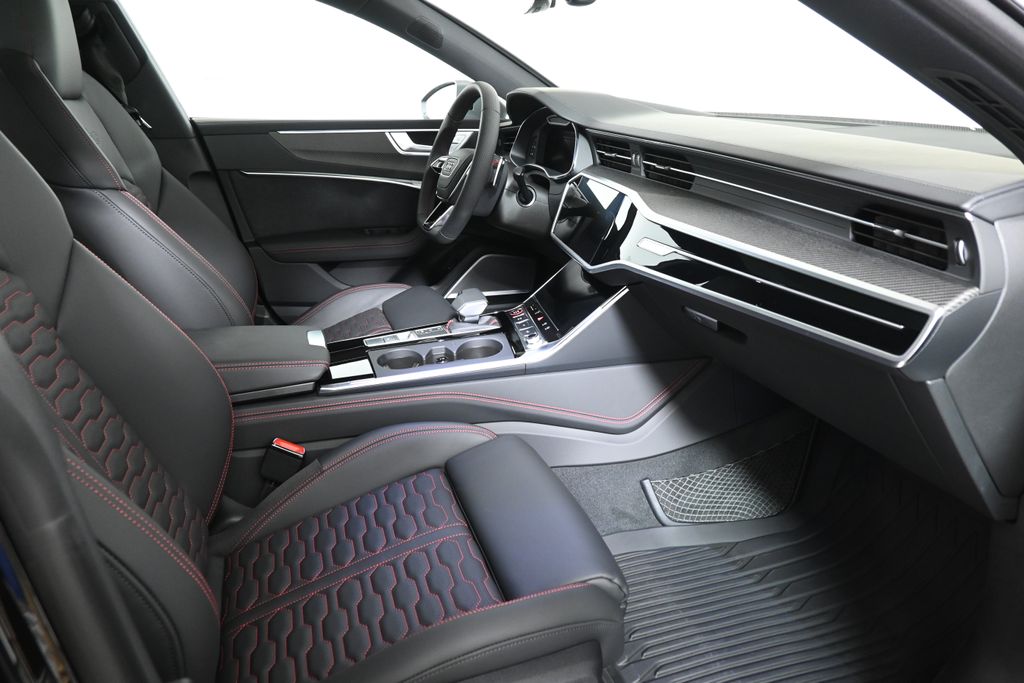 Thumbnail: 2026 Audi RS 7 - 21