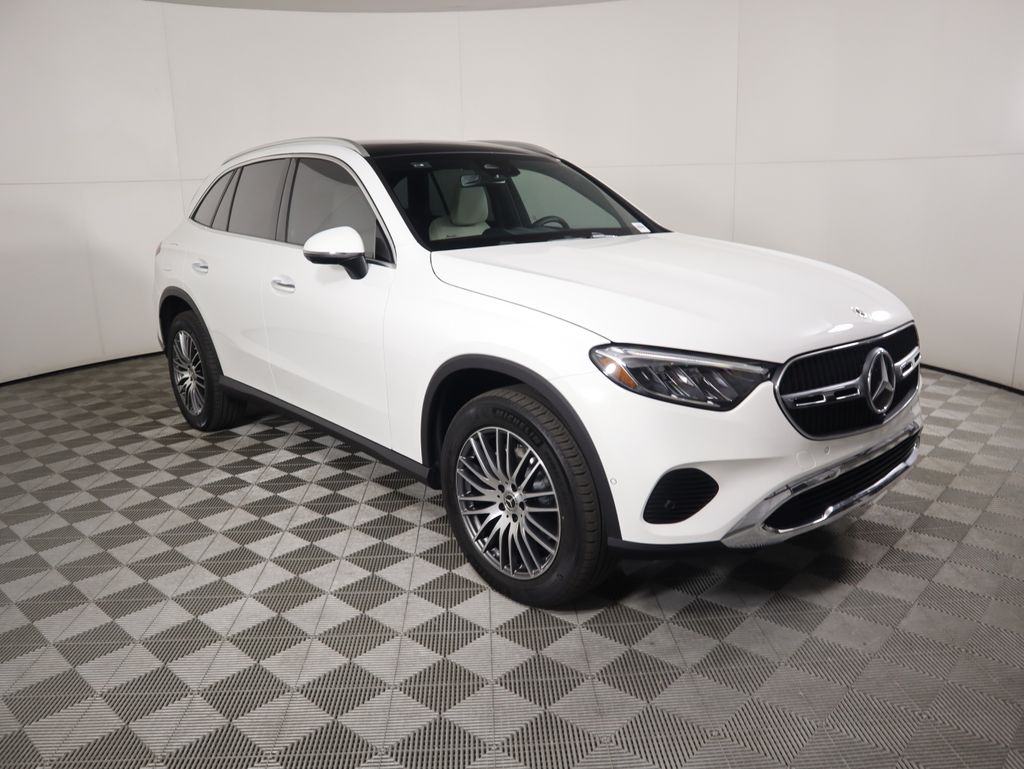 Thumbnail: 2026 Mercedes-Benz GLC - 3