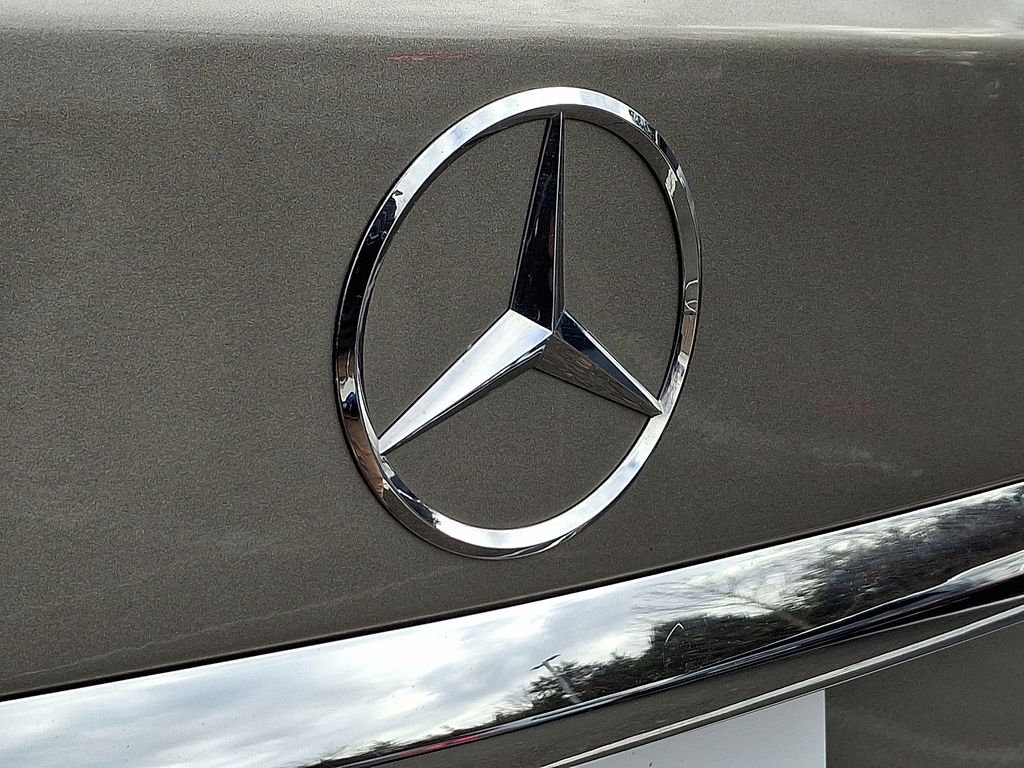 Thumbnail: 2021 Mercedes-Benz C-Class - 32
