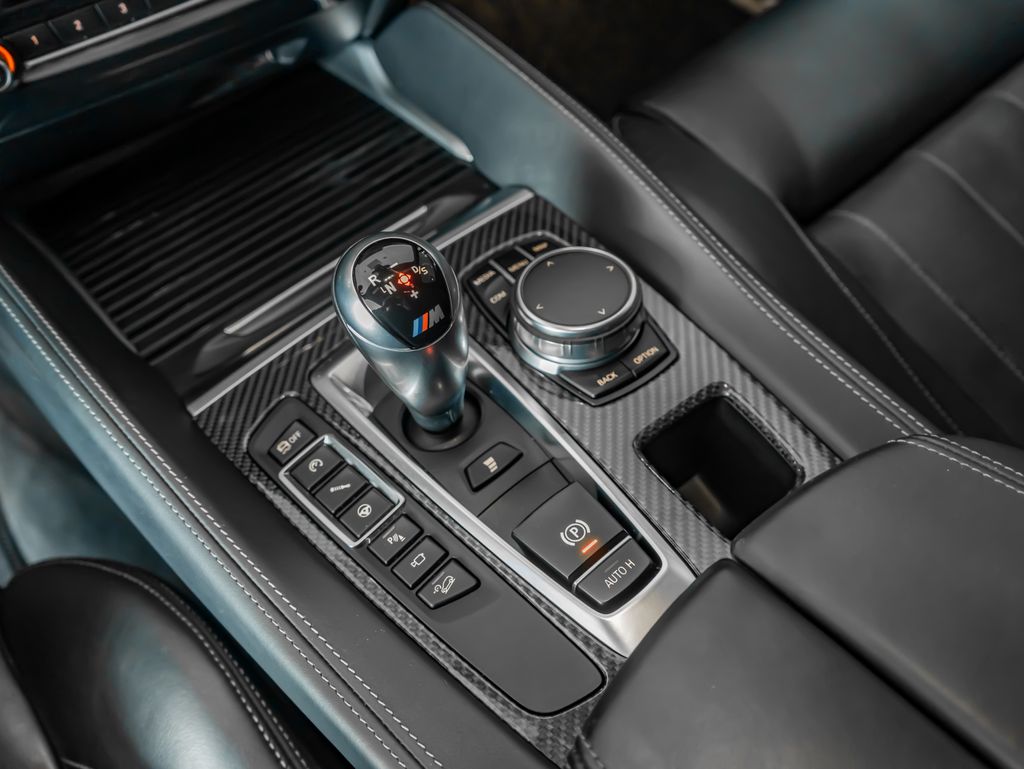 Used 2017 Black BMW  image 18