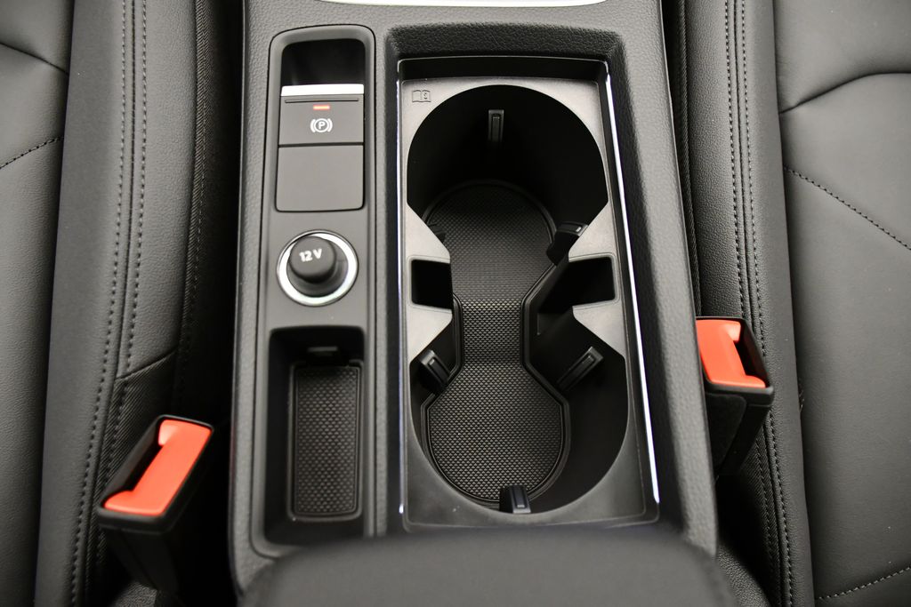 Thumbnail: 2025 Audi Q3 - 32