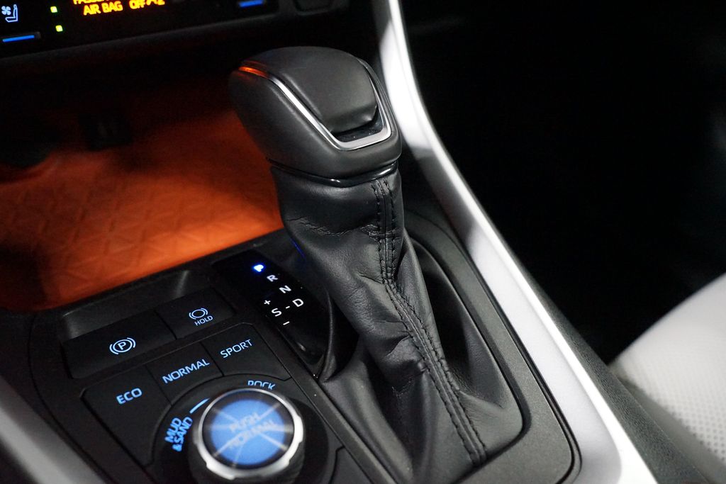 Thumbnail: 2019 Toyota RAV4 - 20