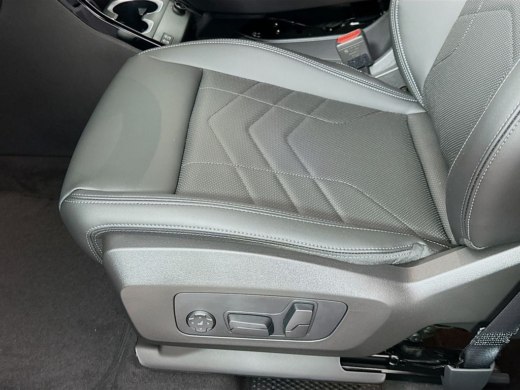 Thumbnail: 2026 BMW X1 - 21