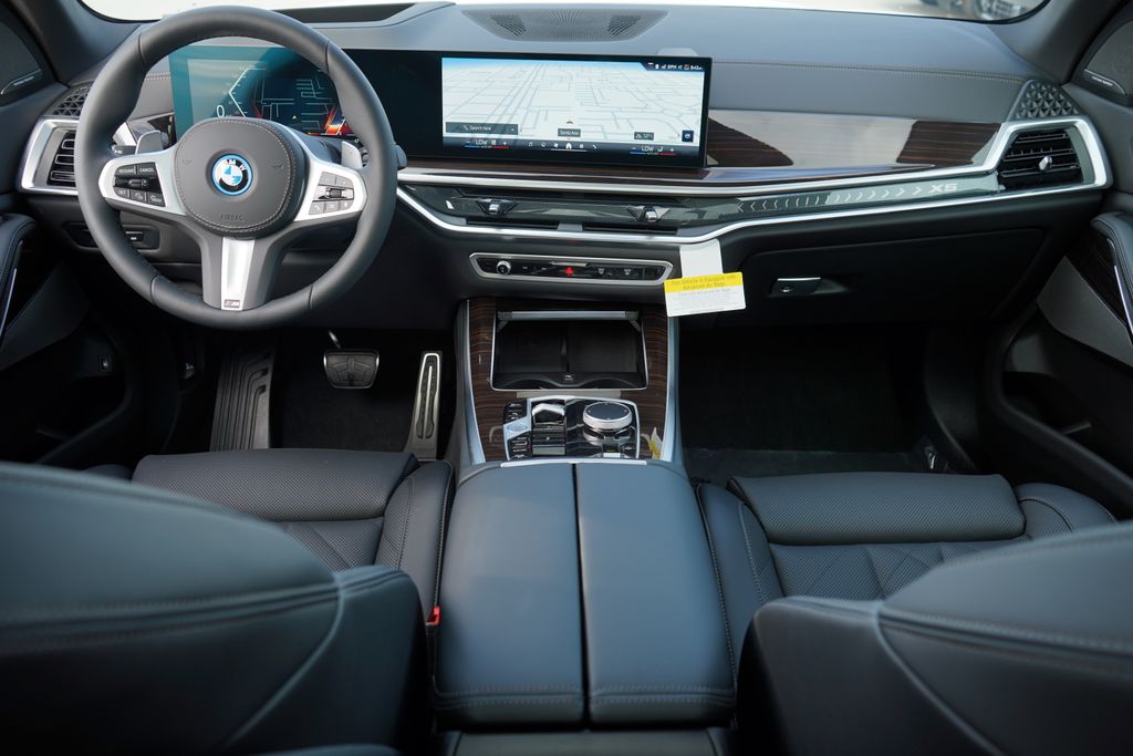 Thumbnail: 2026 BMW X5 - 14