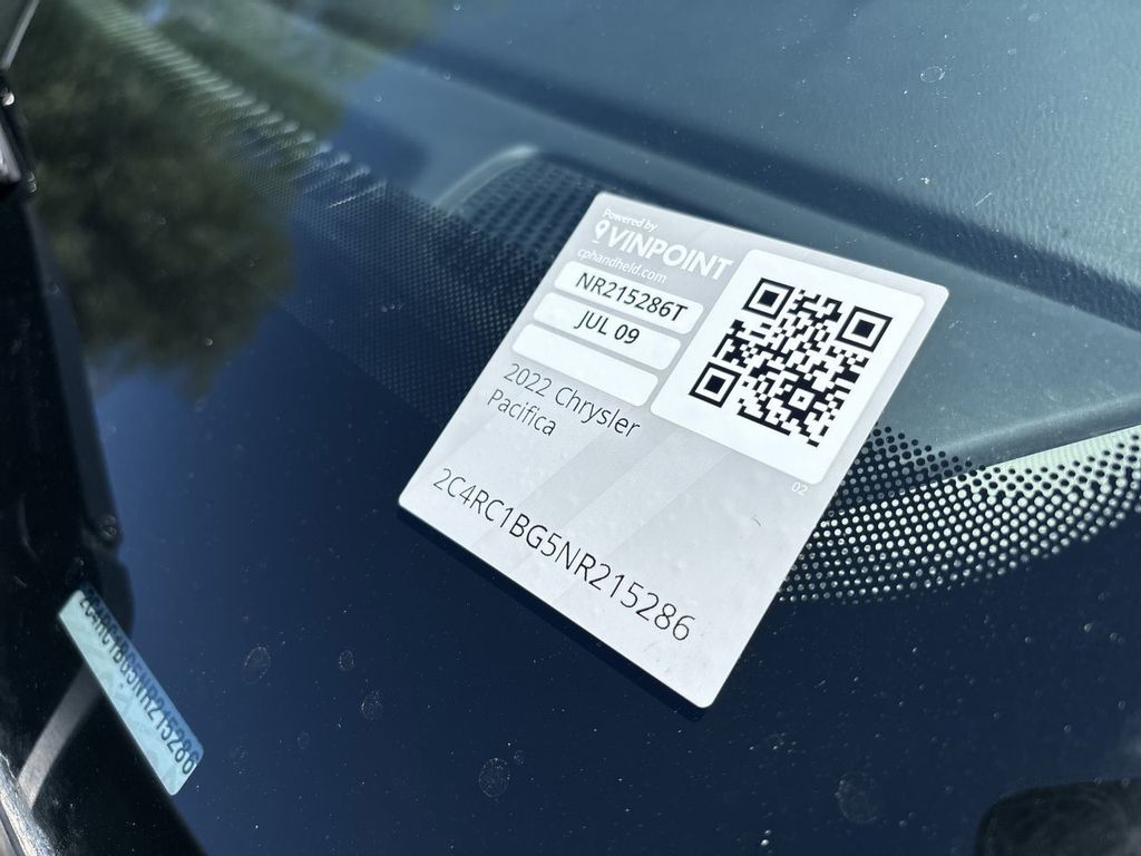 Used 2022 Chrysler Pacifica Van