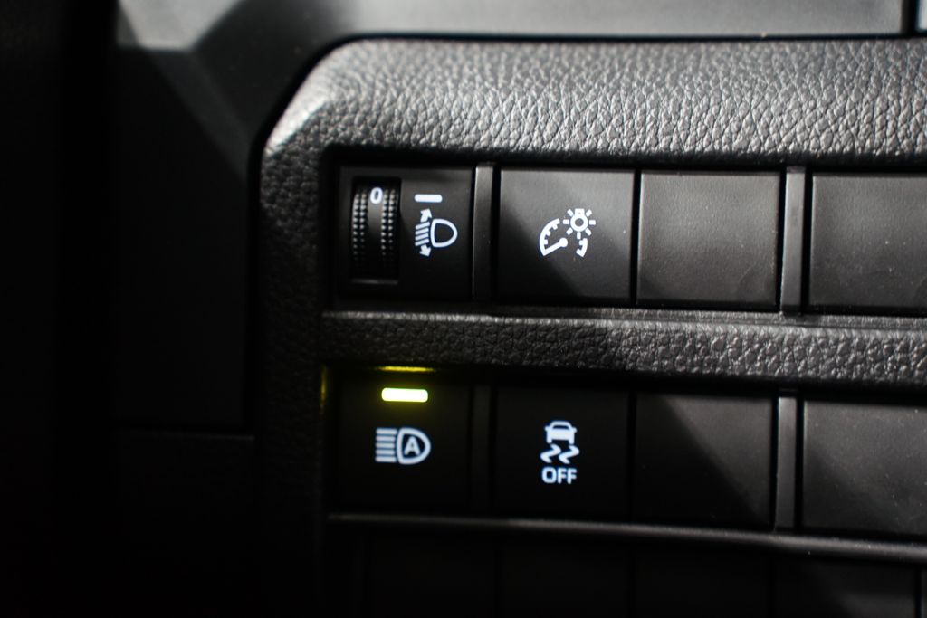 2025 Toyota Tacoma SR 23