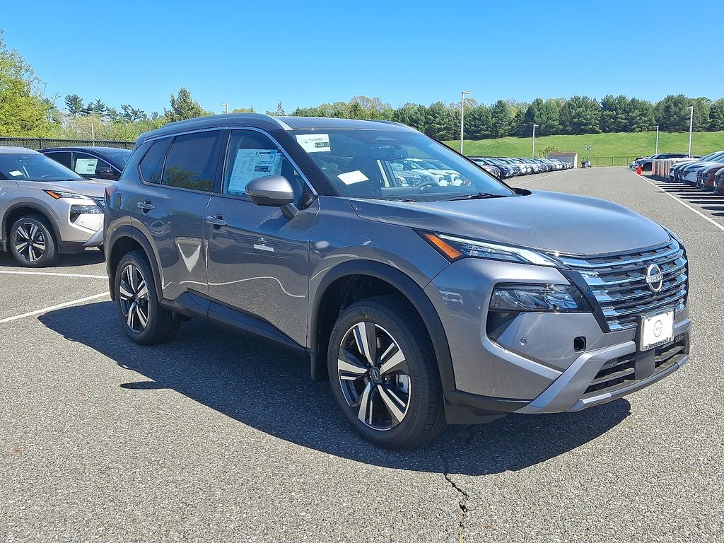 2025 Nissan Rogue SL 2
