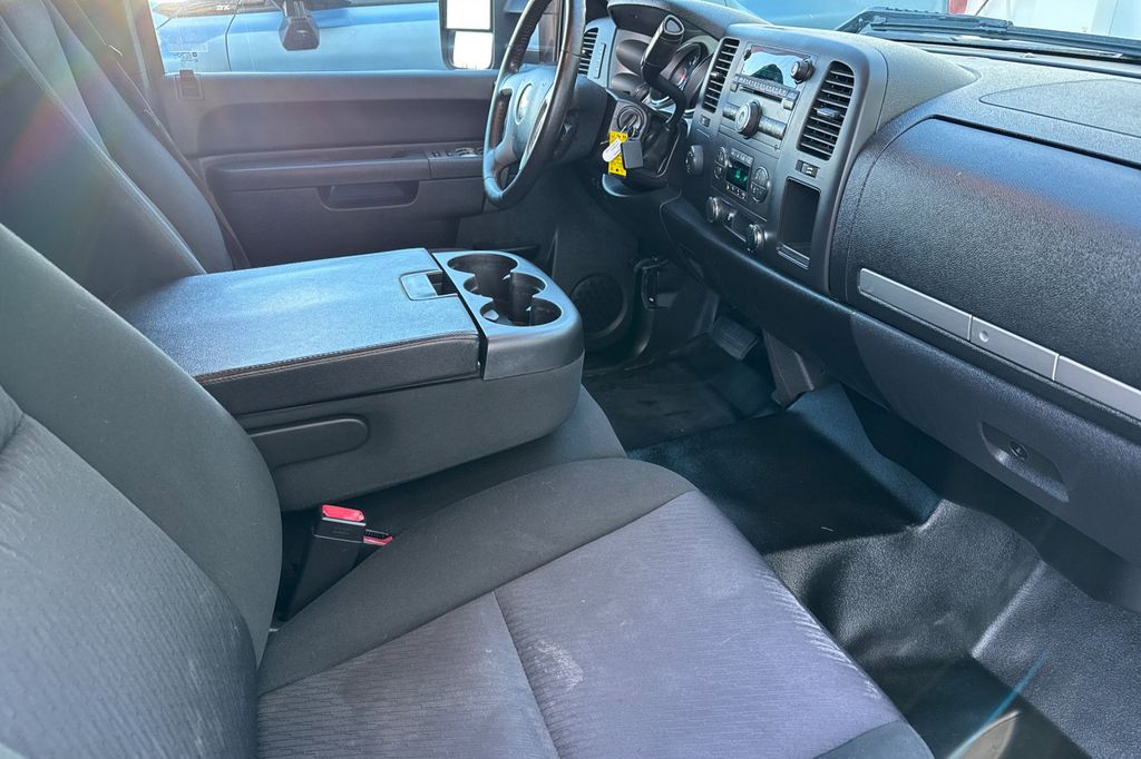 used 2013 Chevrolet Silverado 1500 car, priced at $16,988