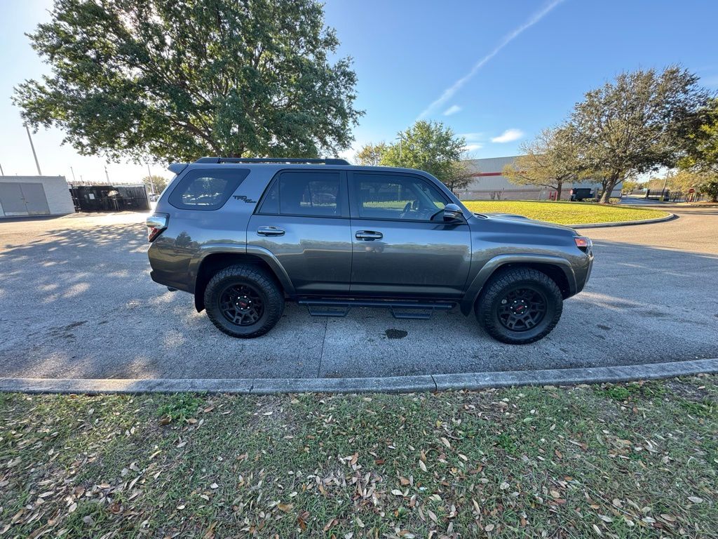 2023 Toyota 4Runner TRD Off Road 6