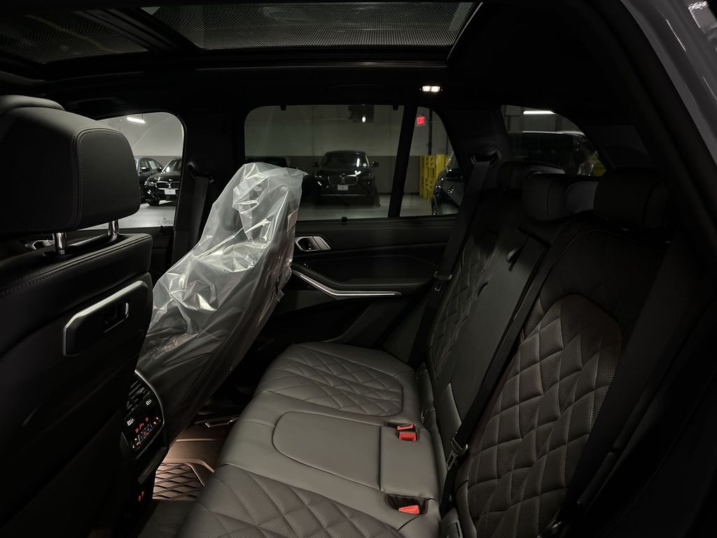 Thumbnail: 2026 BMW X5 - 23