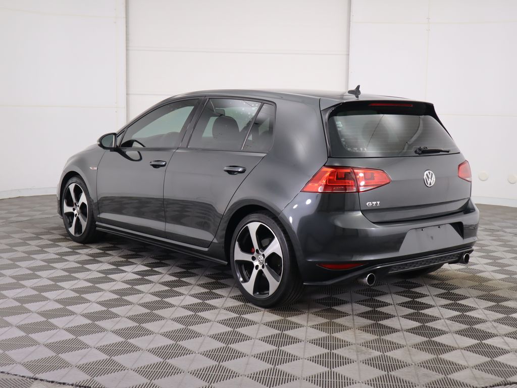 Thumbnail: 2015 Volkswagen Golf - 7